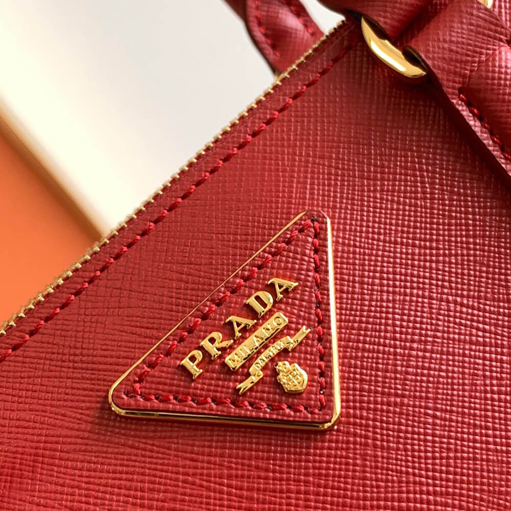 Medium Prada Galleria Saffiano leather bag