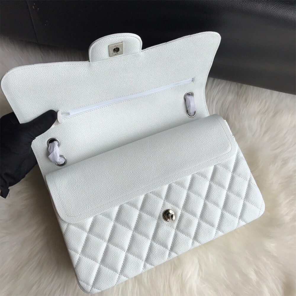 CHANEL CLASSIC JUMBO FLAP