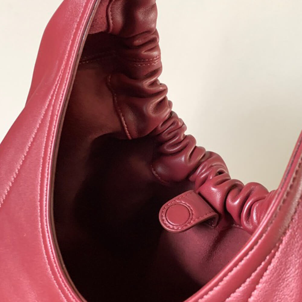 Loewe Medium Squeeze bag in nappa lambskin